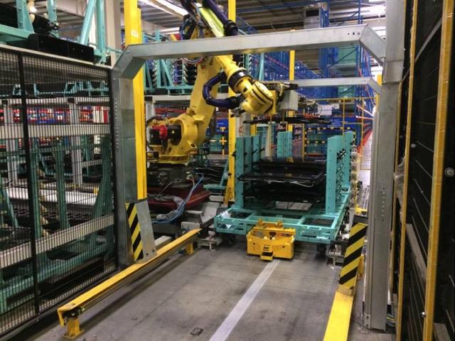 尊龙凯时与中铁战略合作，智能物流让爱车不再“苦等”