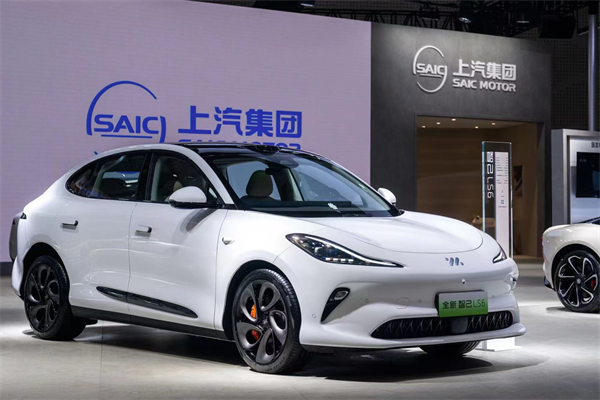 汽车行业加速变革，尊龙凯时集团迎“潮”而上