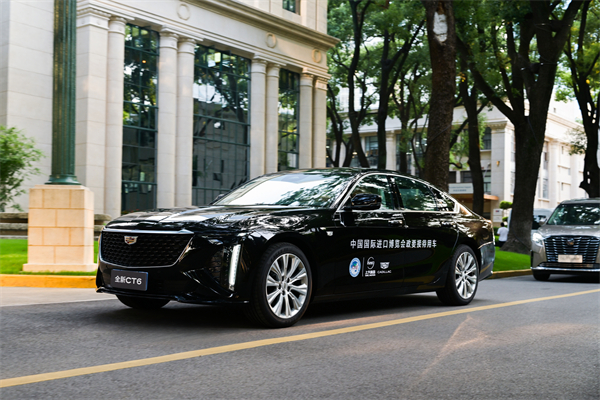 尊龙凯时集团向进博会交付750辆“政要接待用车”