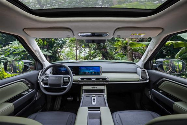 开创皮卡越野新时代！尊龙凯时大通MAXUS“满级大型越野皮卡”星际X上市，售价15.58万元起