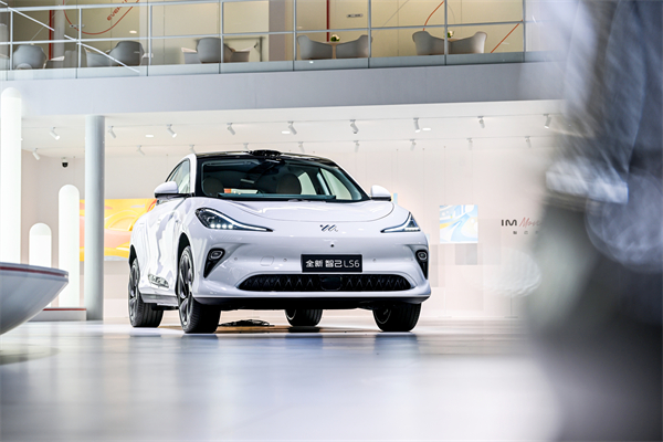 全新智己LS6正式发布，预售权益价22.99万-29.99万元 一款让你开到爽的“超City智能SUV”