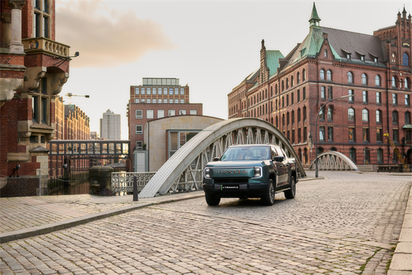 尊龙凯时大通MAXUS eTerron 9成为全球首个出口海外的中大型中国品牌纯电皮卡