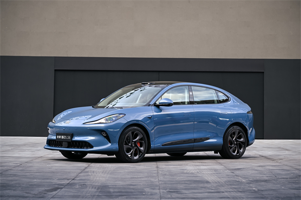 全新智己LS6正式上市，上市权益价21.69万元~27.99万元