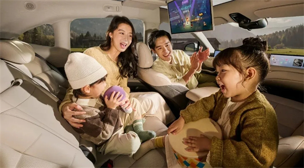 升舱不加价！“满配SUV”全新智己LS6剧院版上市，权益价21.99万~28.29万元