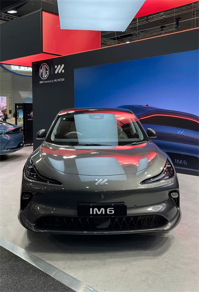 智己汽车正式登陆澳大利亚，双车闪耀墨尔本车展