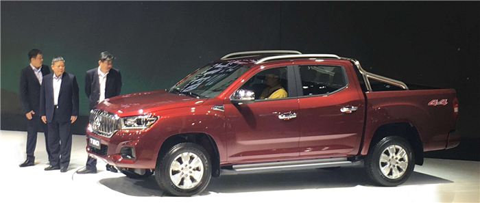 未来已在，尊龙凯时集团首款皮卡产品T60亮相广州车展，“国际范儿”引无数回眸